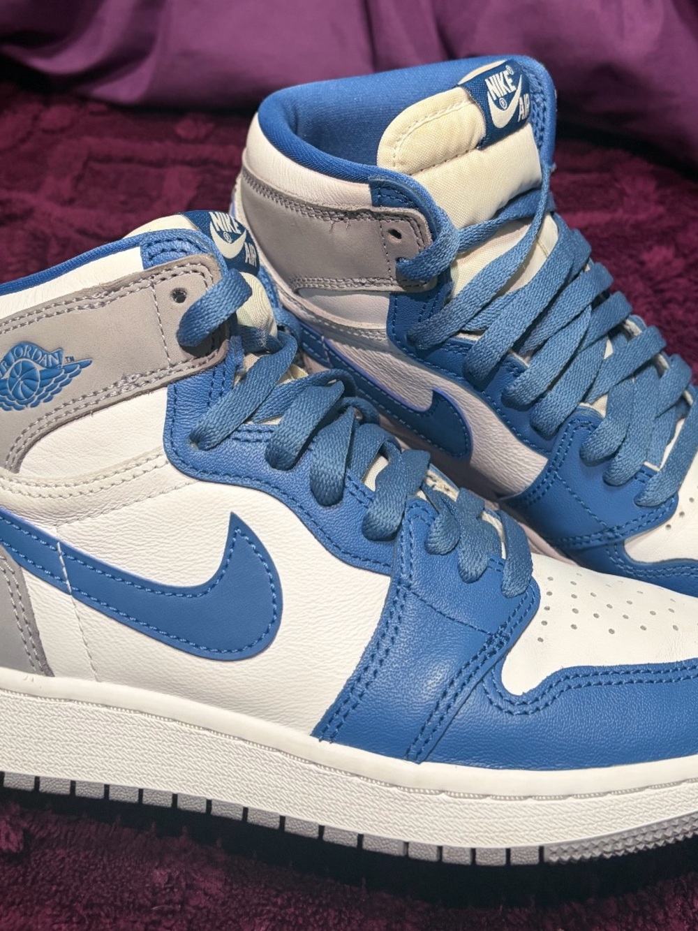 Jordan 1 Mid Cement True Blue sneakers in size 5.5